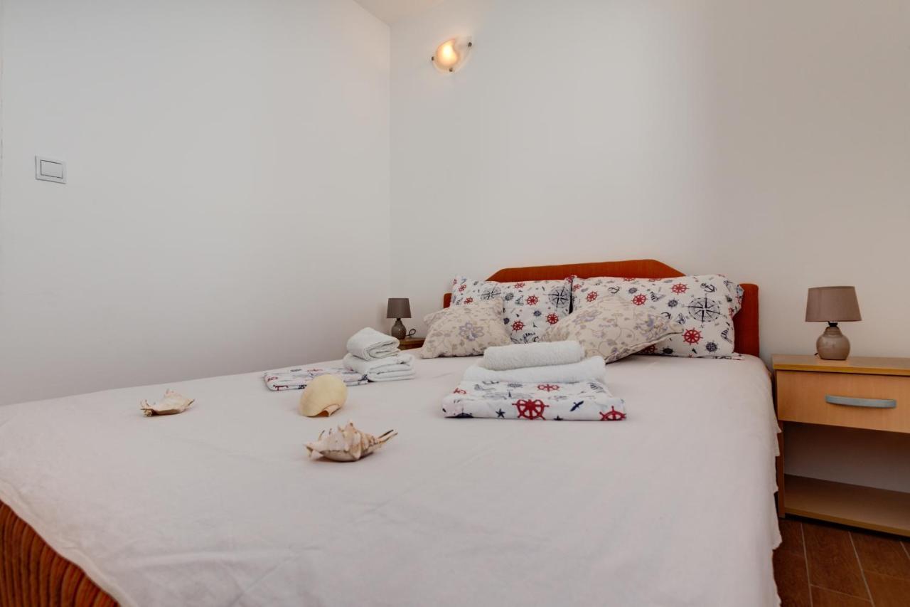 Sunny Grapes Apartments Budva Exterior foto